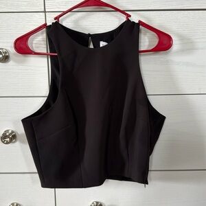 Gianni Bini cropped top. Seamed. Side zip and button in back. NWT.